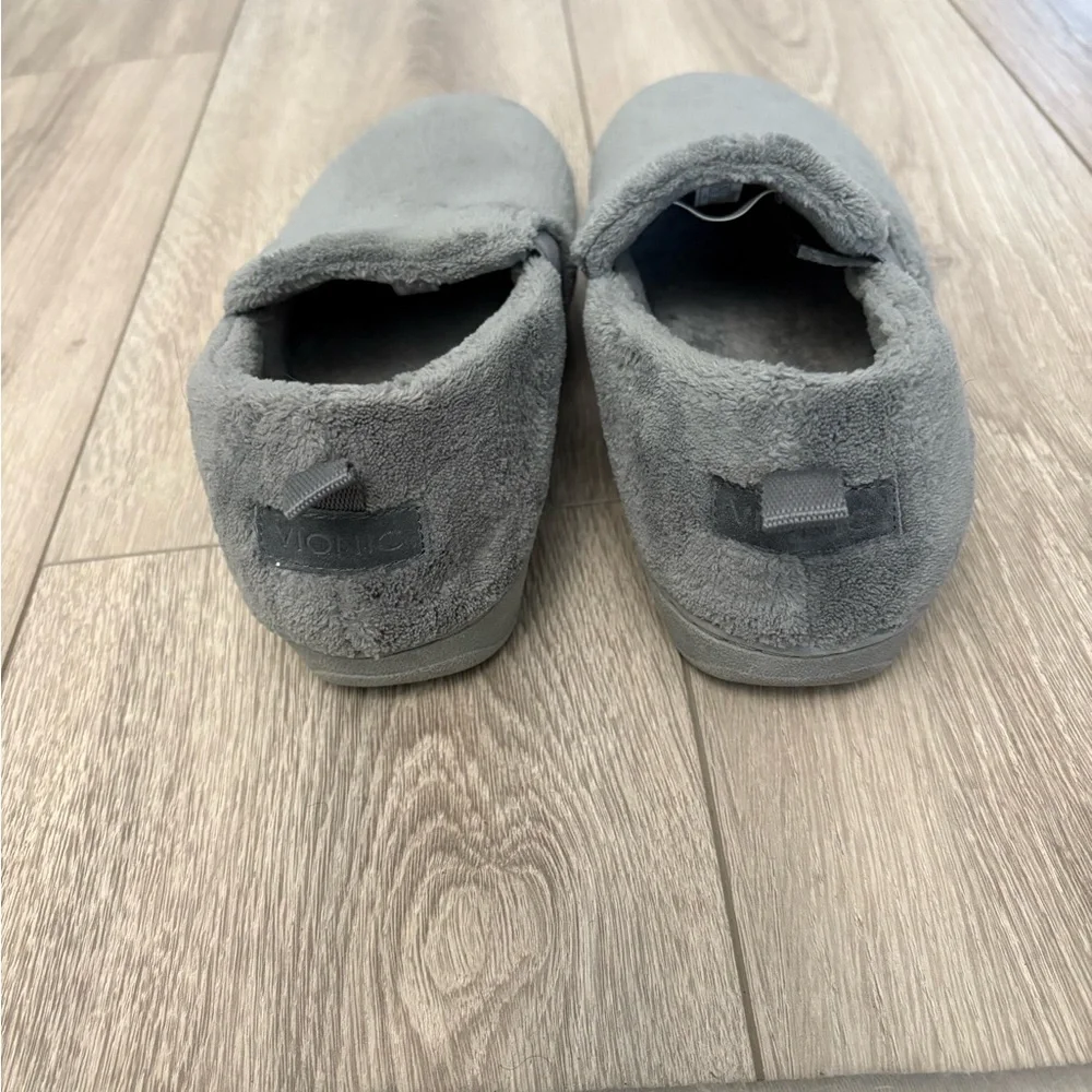 Vionic Kalia Gray Plush Slip On Slippers Shoes Women Size 8 Casual Comfort - Picture 5 of 9